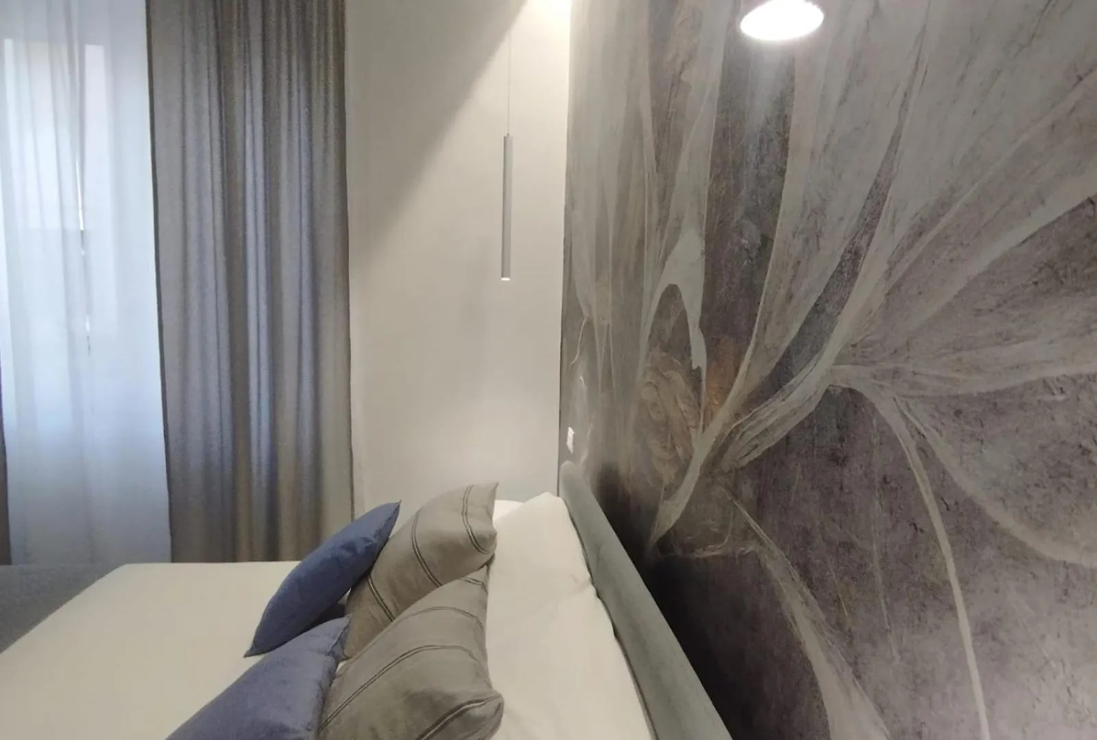 Agatha Modern Elegant Rooms Sant'Agata di Militello